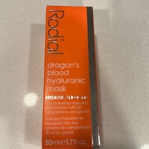 NIB Rodial Dragon’s blood hyaluronic mask
